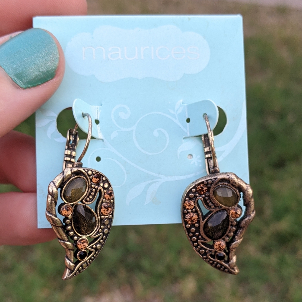 Gold Brown Amber Maurices Hook Earrings 10$